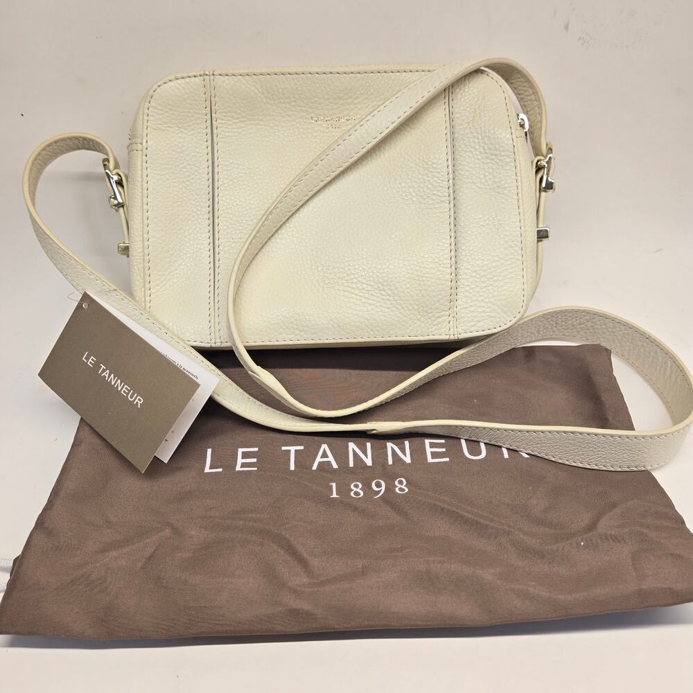 Le Tanneur France NWT Small Reporter Crossbody Bag Cream Pebble Leather